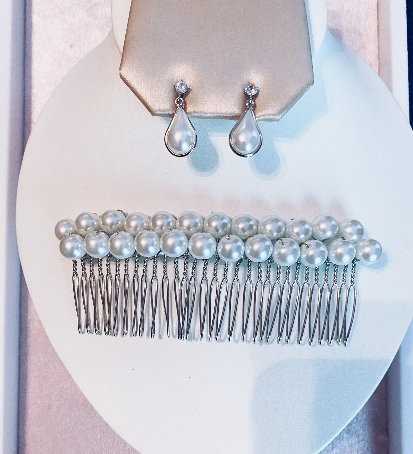 Silver Pearl Cluster Comb